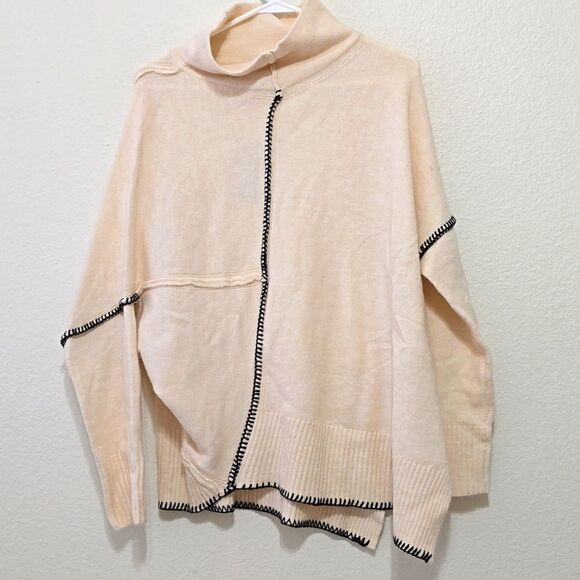 BKE OVERSIZED ASYMMETRICAL TUNIC SIZE SMALL. - Picture 2 of 12